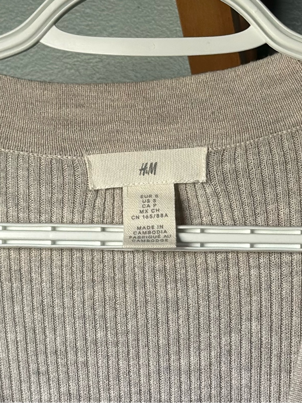 H&M Light Gray Ribbed Long Button-Front Cardigan - Picture 3 of 5